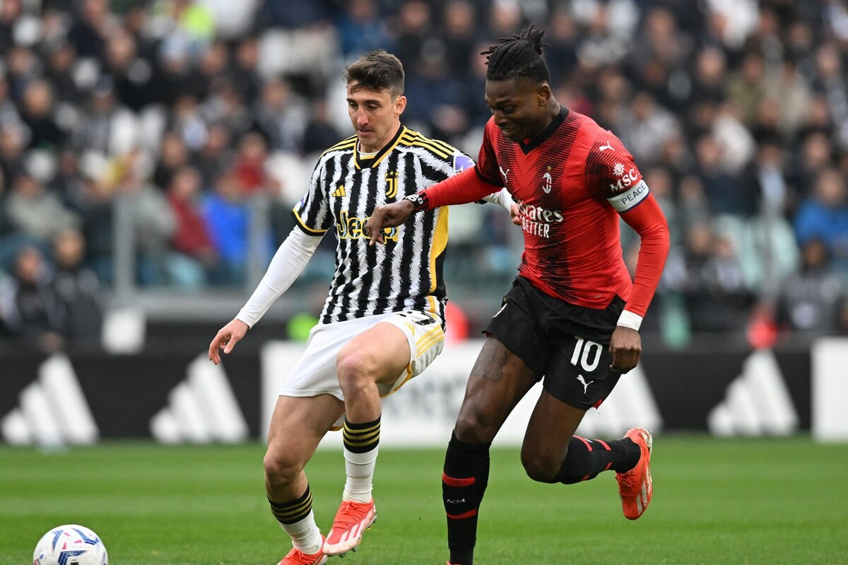 包含热血擂台:尤文图斯、AC米兰不可一世的词条 包含热血擂台:尤文图斯、AC米兰不可一世的词条