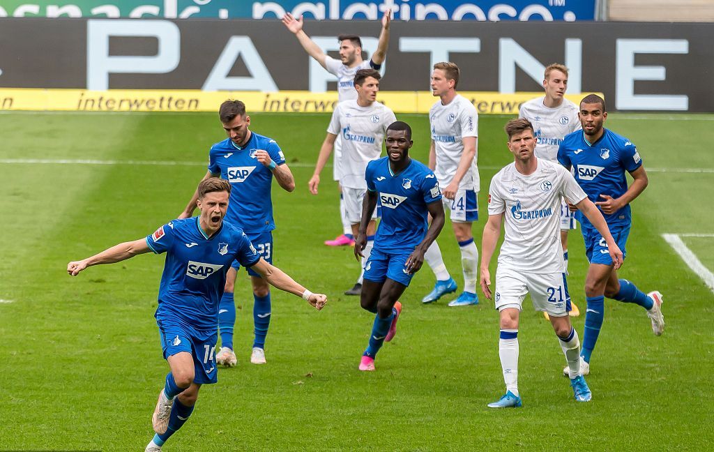 沙尔克04神奇逆转，意外晋级欧冠八强