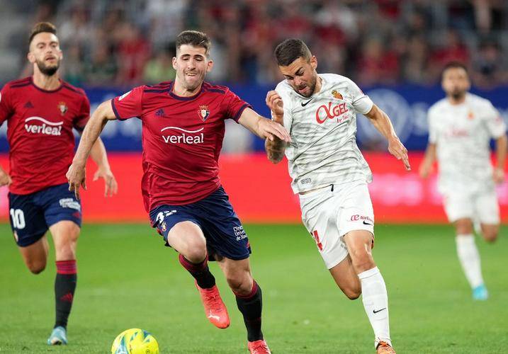 B体育体育教练-包含比利亚雷亚尔再次胜出，积分榜逼近前三的词条