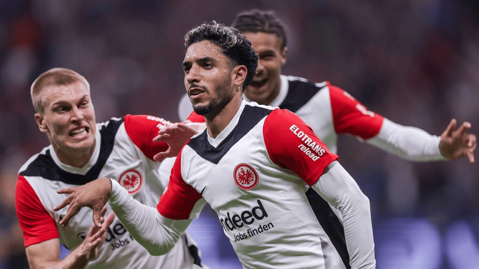 沙尔克不敌法兰克福,糟糕战绩持续 沙尔克不敌法兰克福,糟糕战绩持续