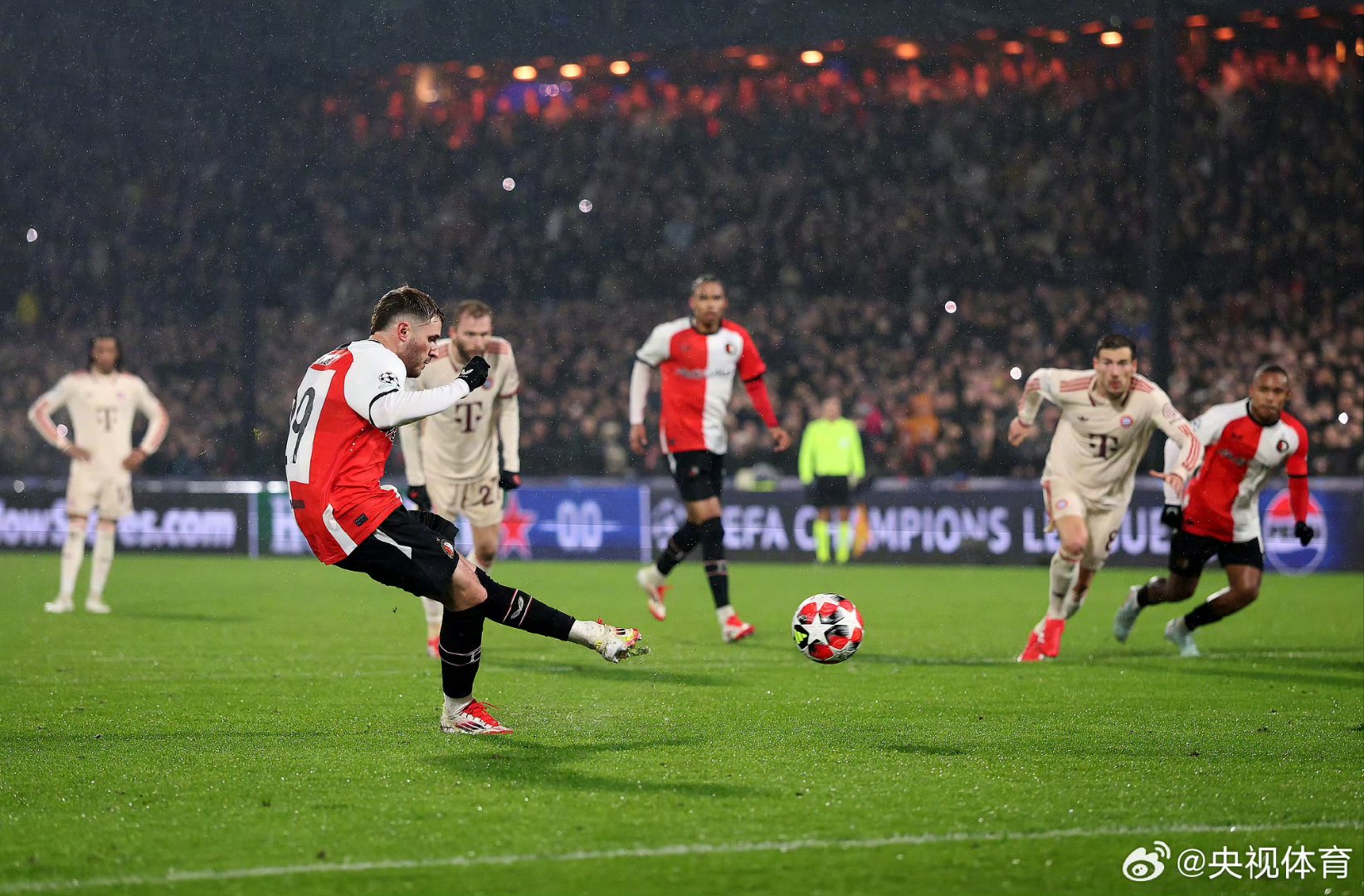 关于乌迪内斯奋力抗衡拜仁，保卫主场的信息