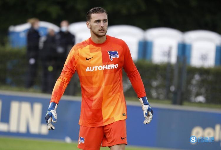 包含柏林联盟球员个人表现出色，成为球队靠山？的词条