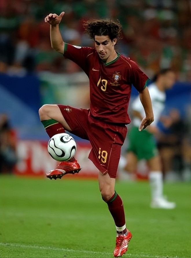 墨西哥队虽然战胜德国队,却丢掉宝贵积分 墨西哥队虽然战胜德国队,却丢掉宝贵积分