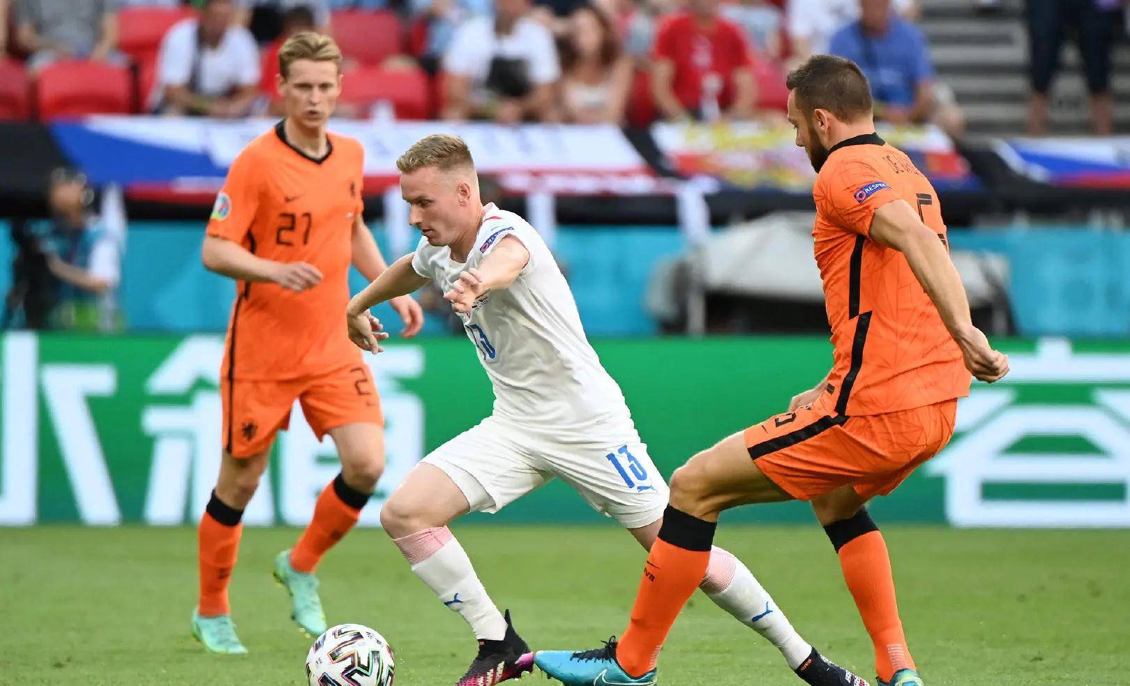 尼泊尔队连占上风,实力强劲 尼泊尔队连占上风,实力强劲