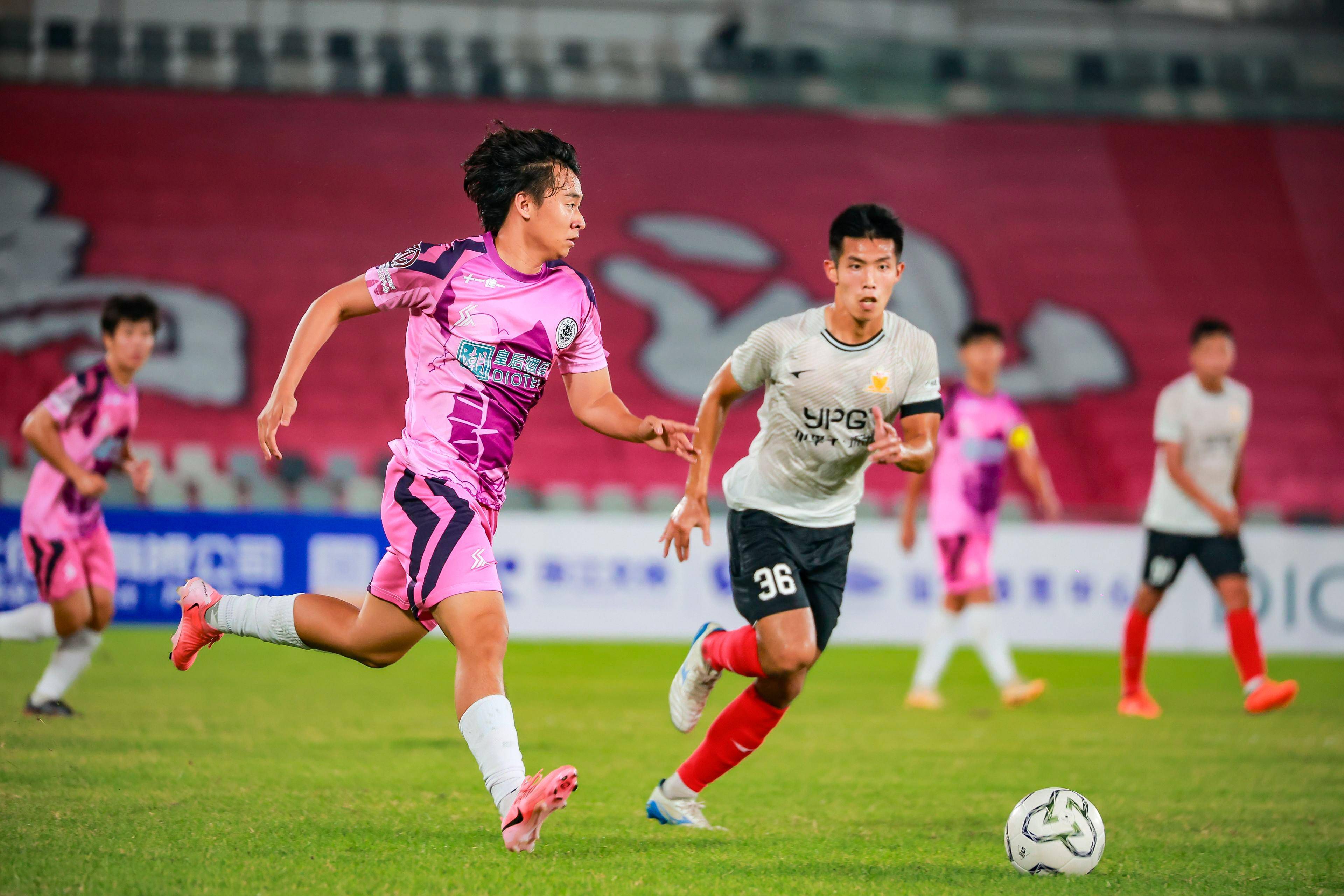 B体育体育app下载地址-国内足球比赛的新局势引人关注