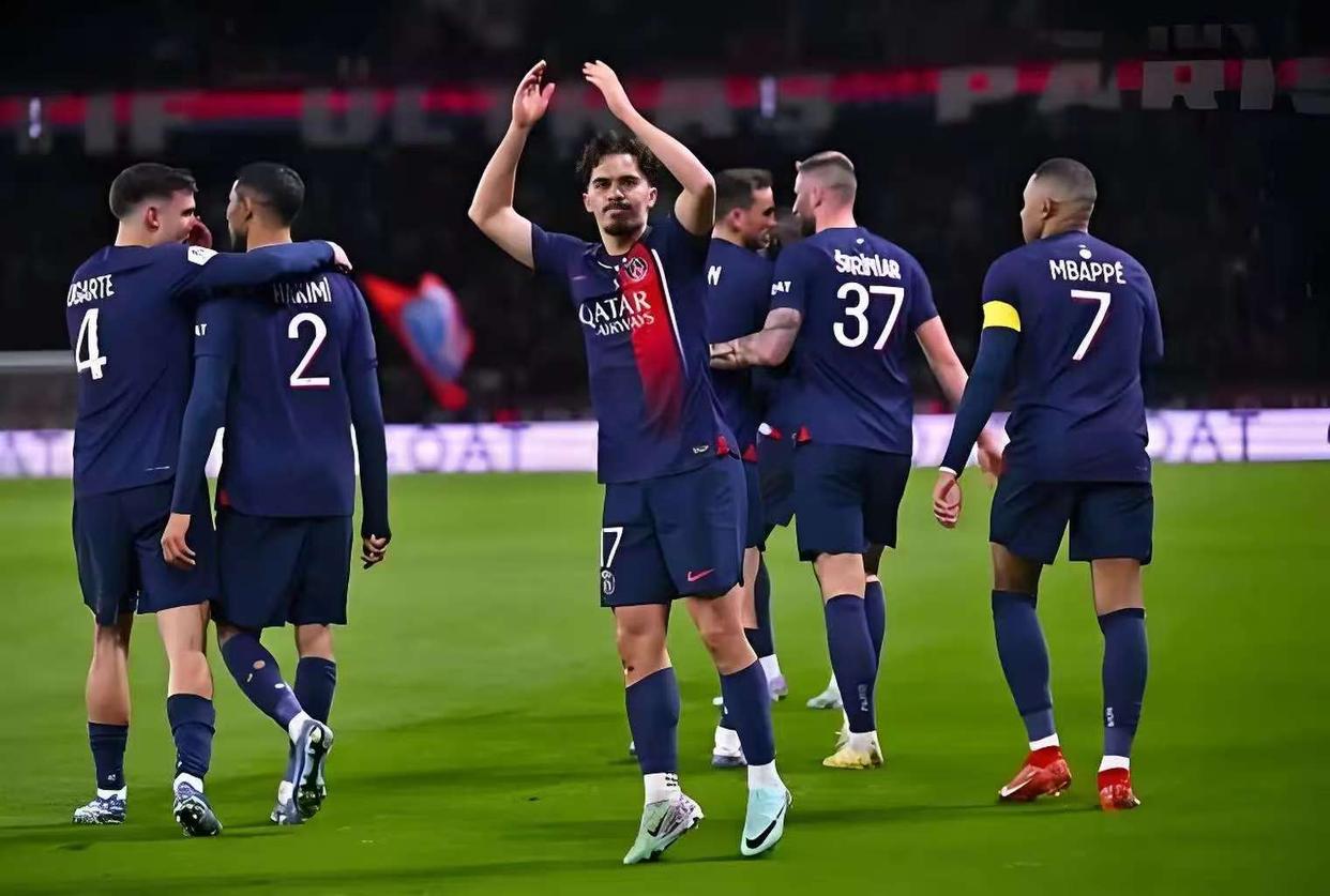 巴黎圣日耳曼遭遇英超劲旅考验